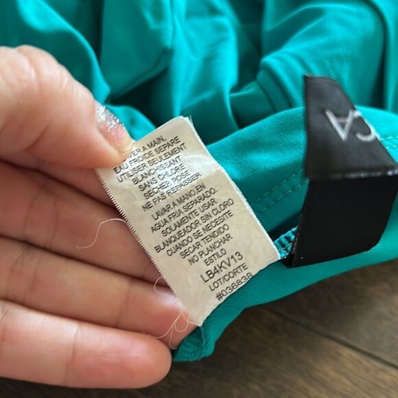 La Blanca turquoise ruched halter swimsuit Sz- 8 - Picture 10 of 11